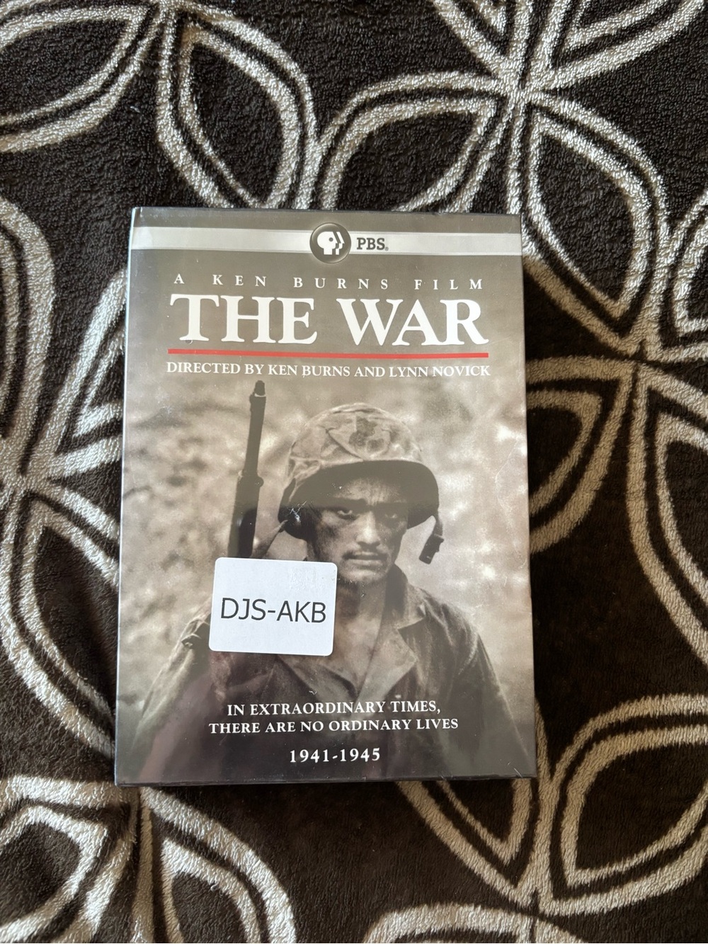 PBS The War by Ken Burns - DVD (Black)